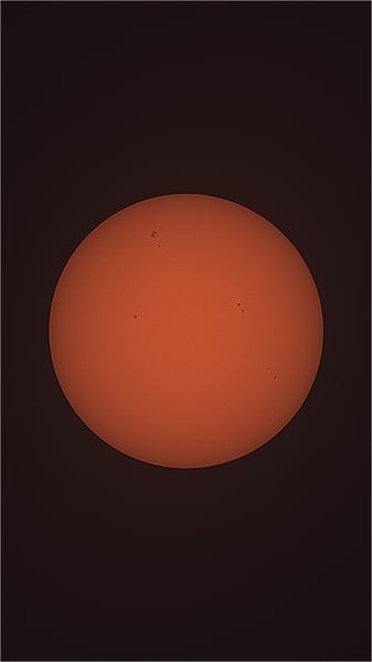 Soleil lumière blanche 11072025 16h05TU
